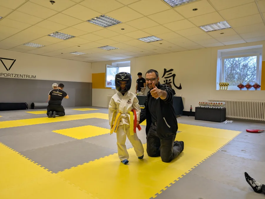 Selbstverteidigungs-Demonstration im Training